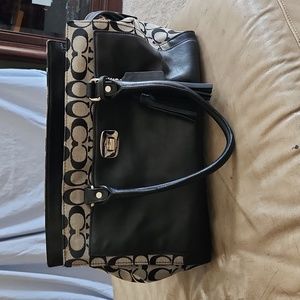 Like new coach purse.